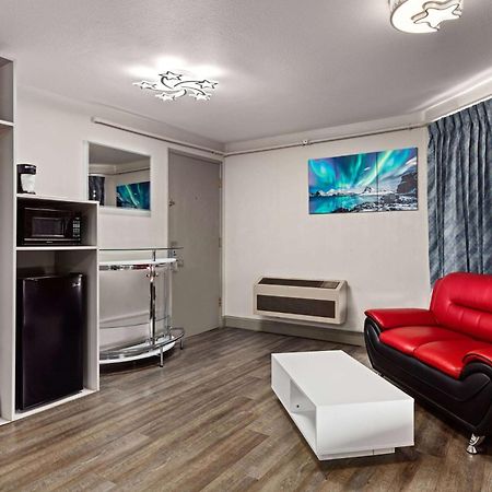 Days Inn By Wyndham Lakewood South Tacoma Dış mekan fotoğraf