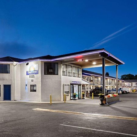 Days Inn By Wyndham Lakewood South Tacoma Dış mekan fotoğraf