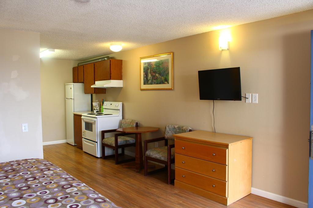 Days Inn By Wyndham Lakewood South Tacoma Oda fotoğraf