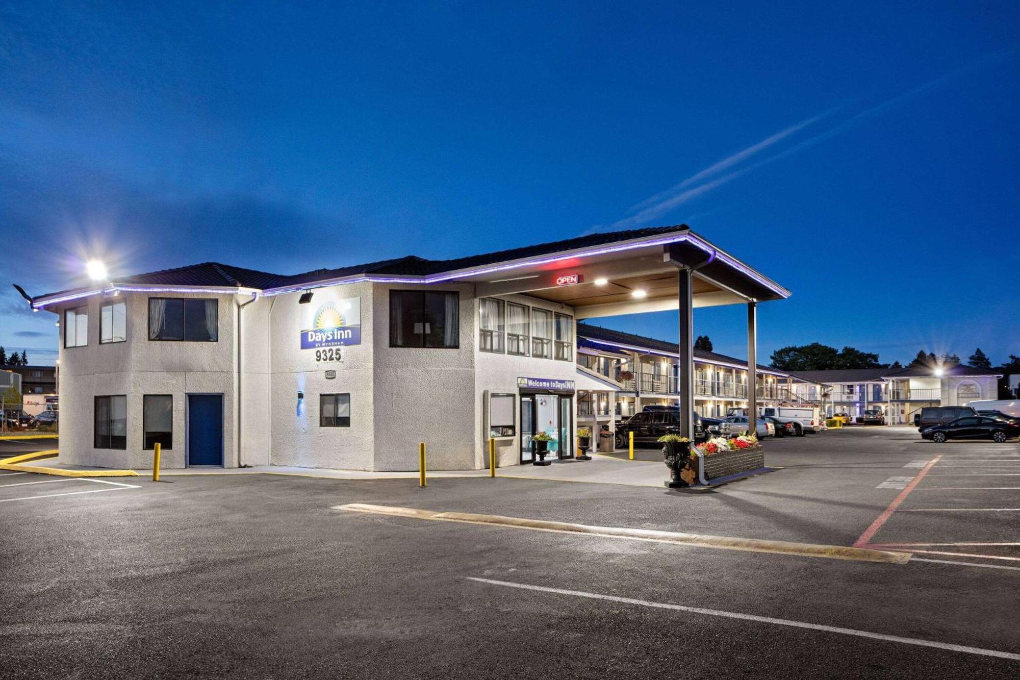 Days Inn By Wyndham Lakewood South Tacoma Dış mekan fotoğraf
