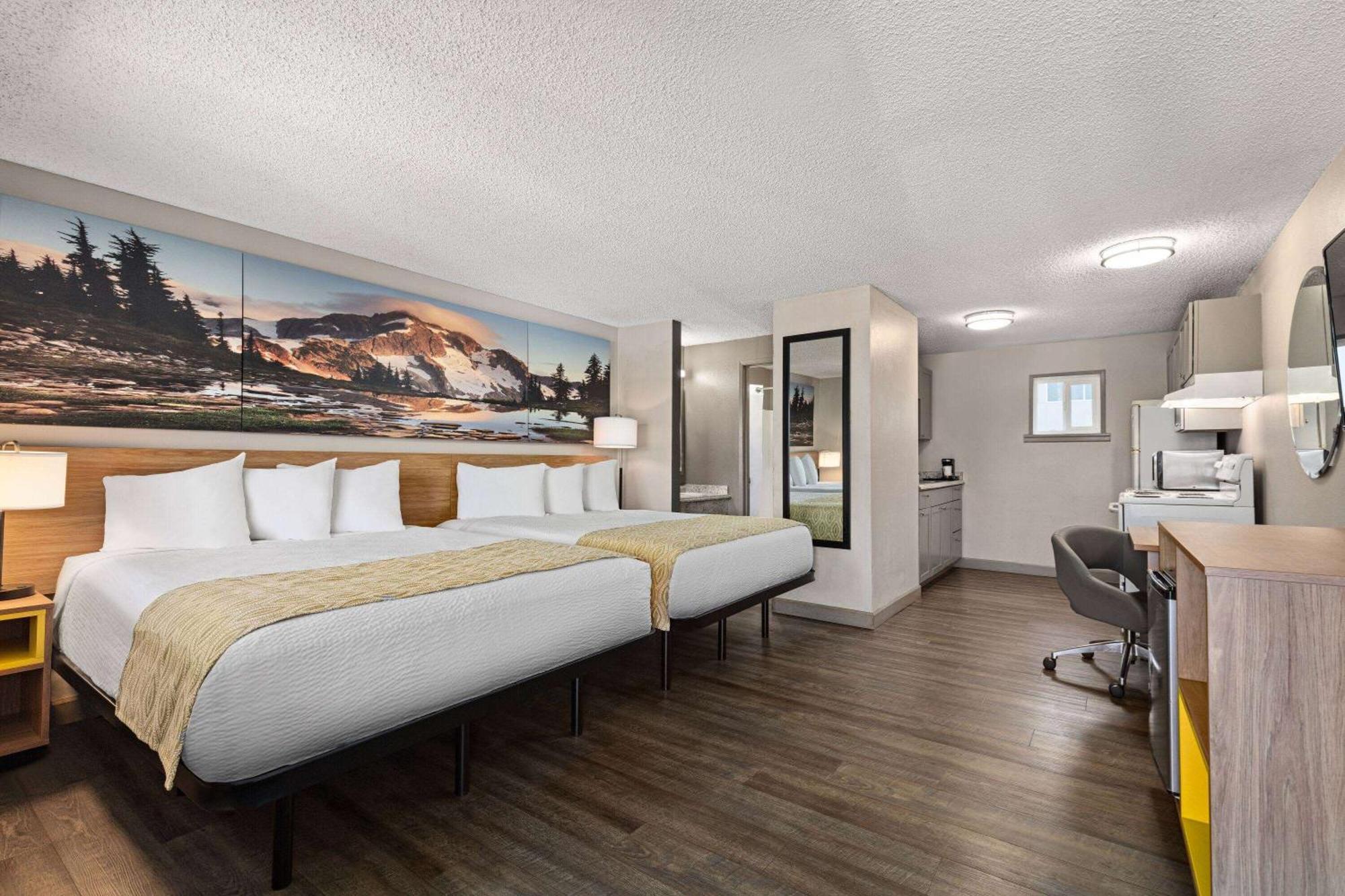 Days Inn By Wyndham Lakewood South Tacoma Dış mekan fotoğraf