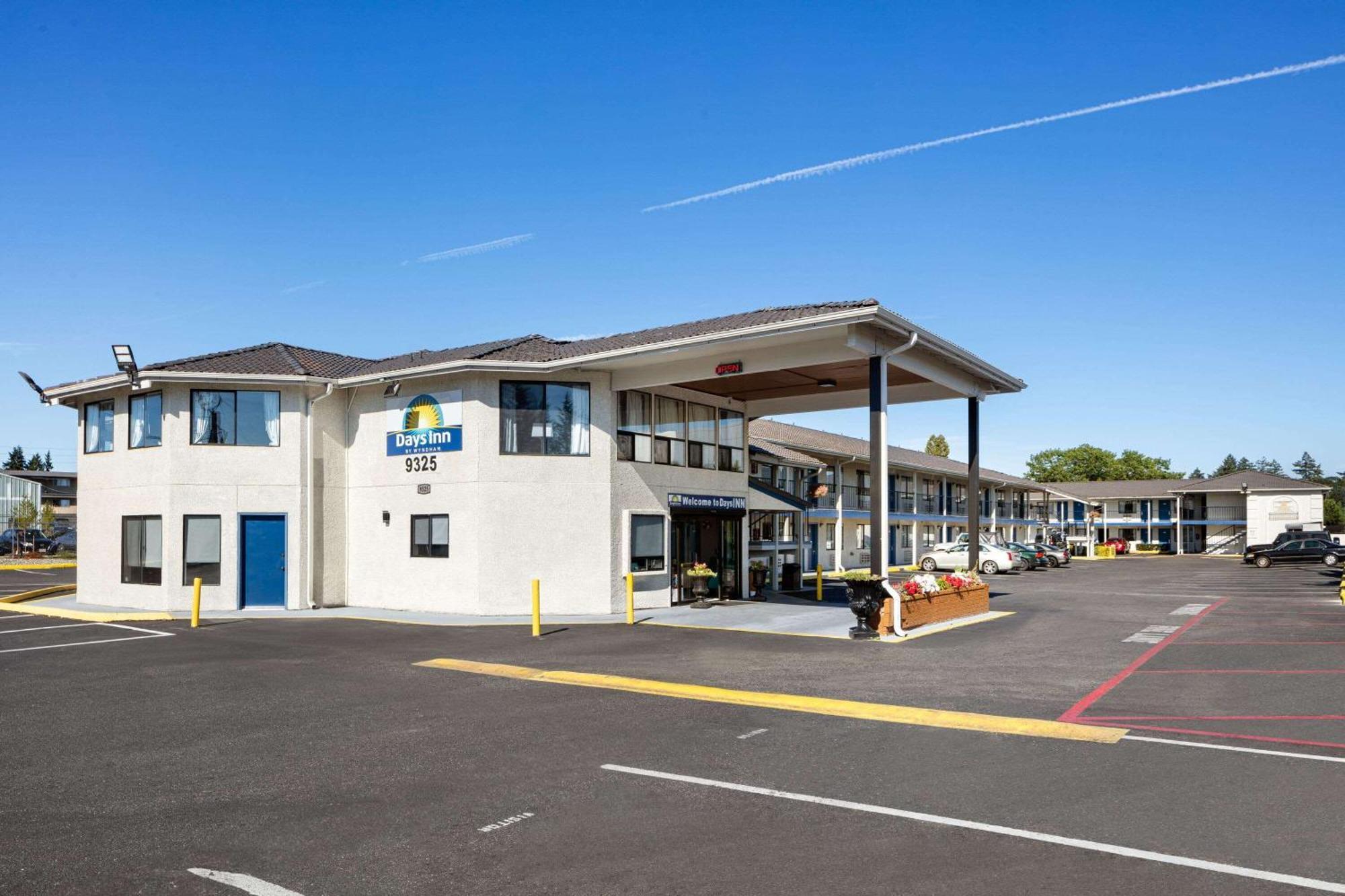 Days Inn By Wyndham Lakewood South Tacoma Dış mekan fotoğraf