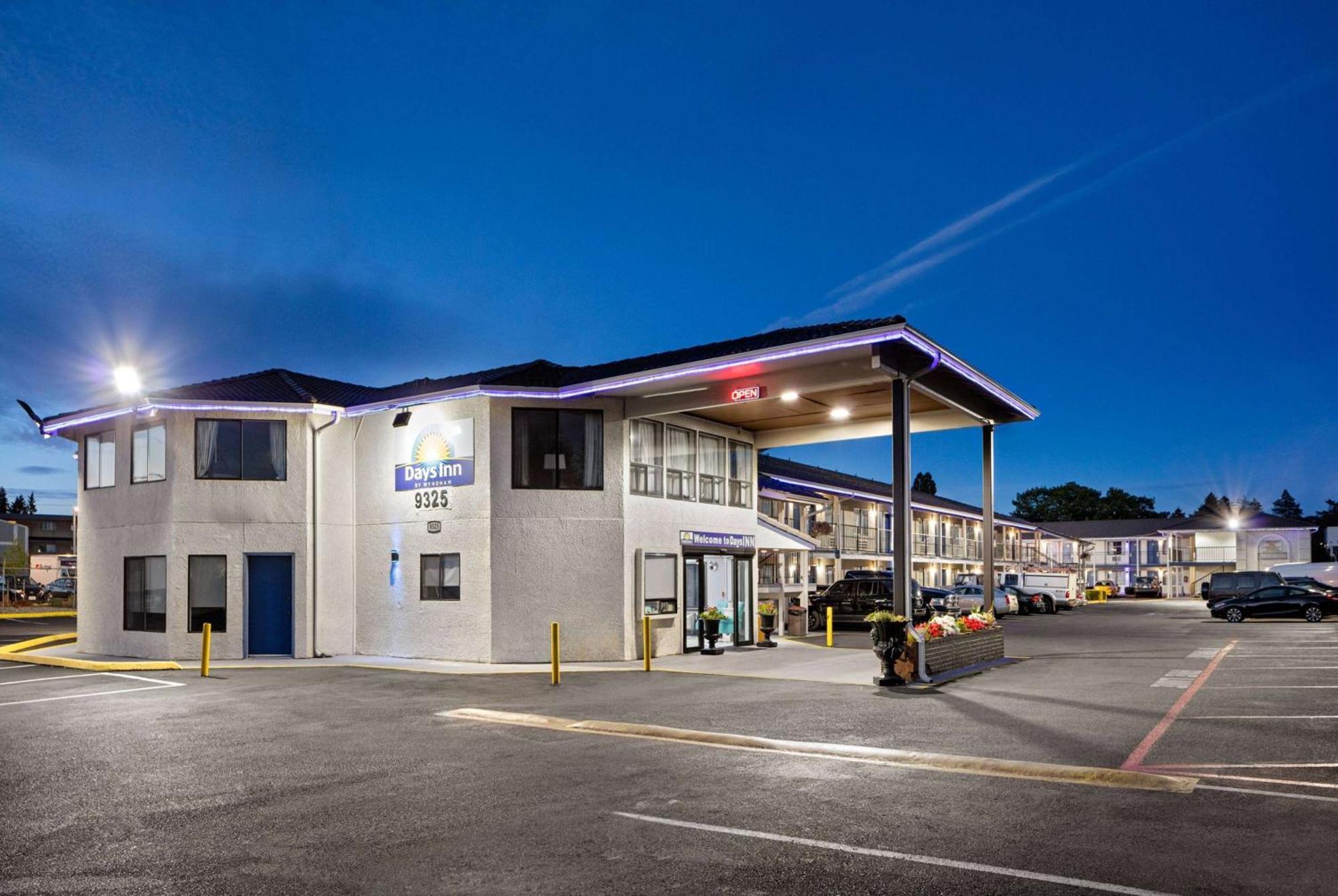 Days Inn By Wyndham Lakewood South Tacoma Dış mekan fotoğraf