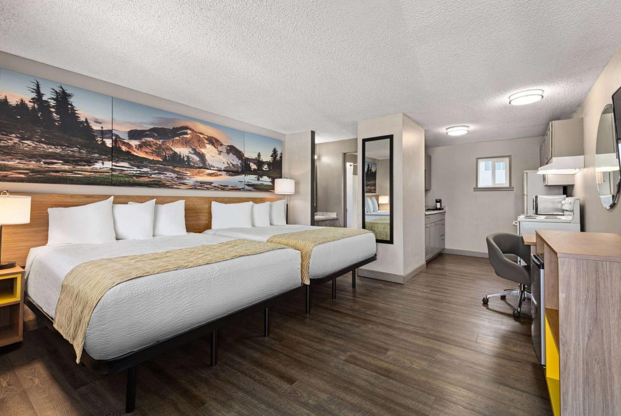 Days Inn By Wyndham Lakewood South Tacoma Dış mekan fotoğraf