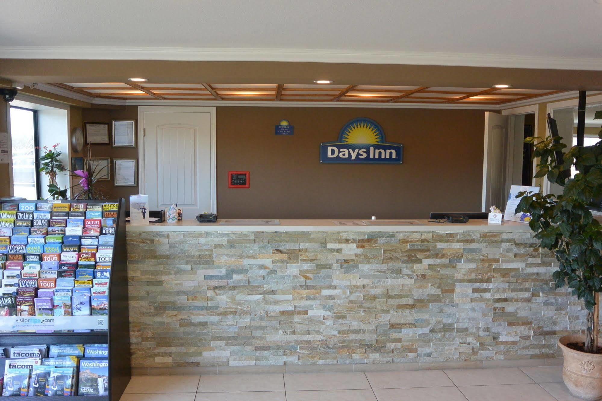 Days Inn By Wyndham Lakewood South Tacoma Dış mekan fotoğraf
